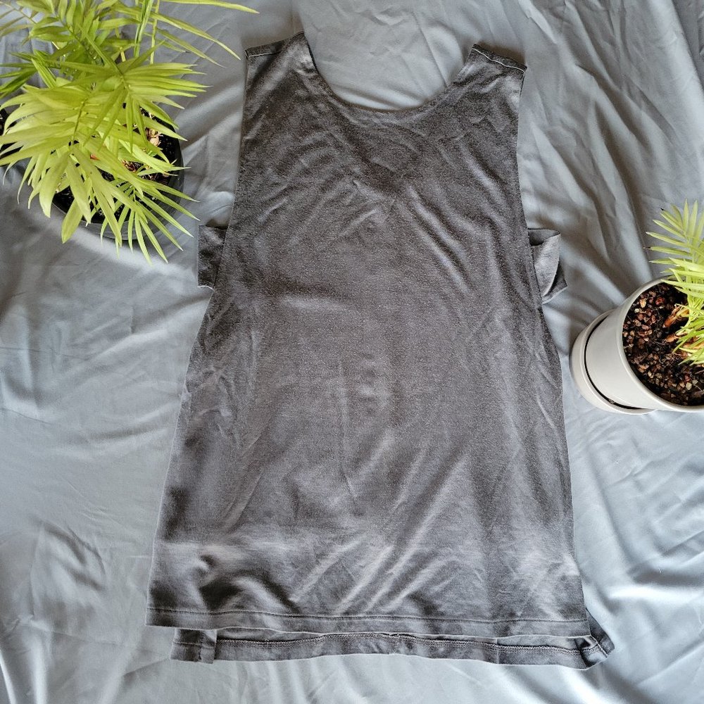 Banana Republic cutout sided tunic, 3 inch sleeve